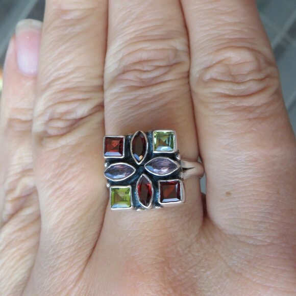 Natural Garnets Amethysts Peridots In Sterling Silver Mosaic Ring. Size 8.25 - Picture 15 of 17